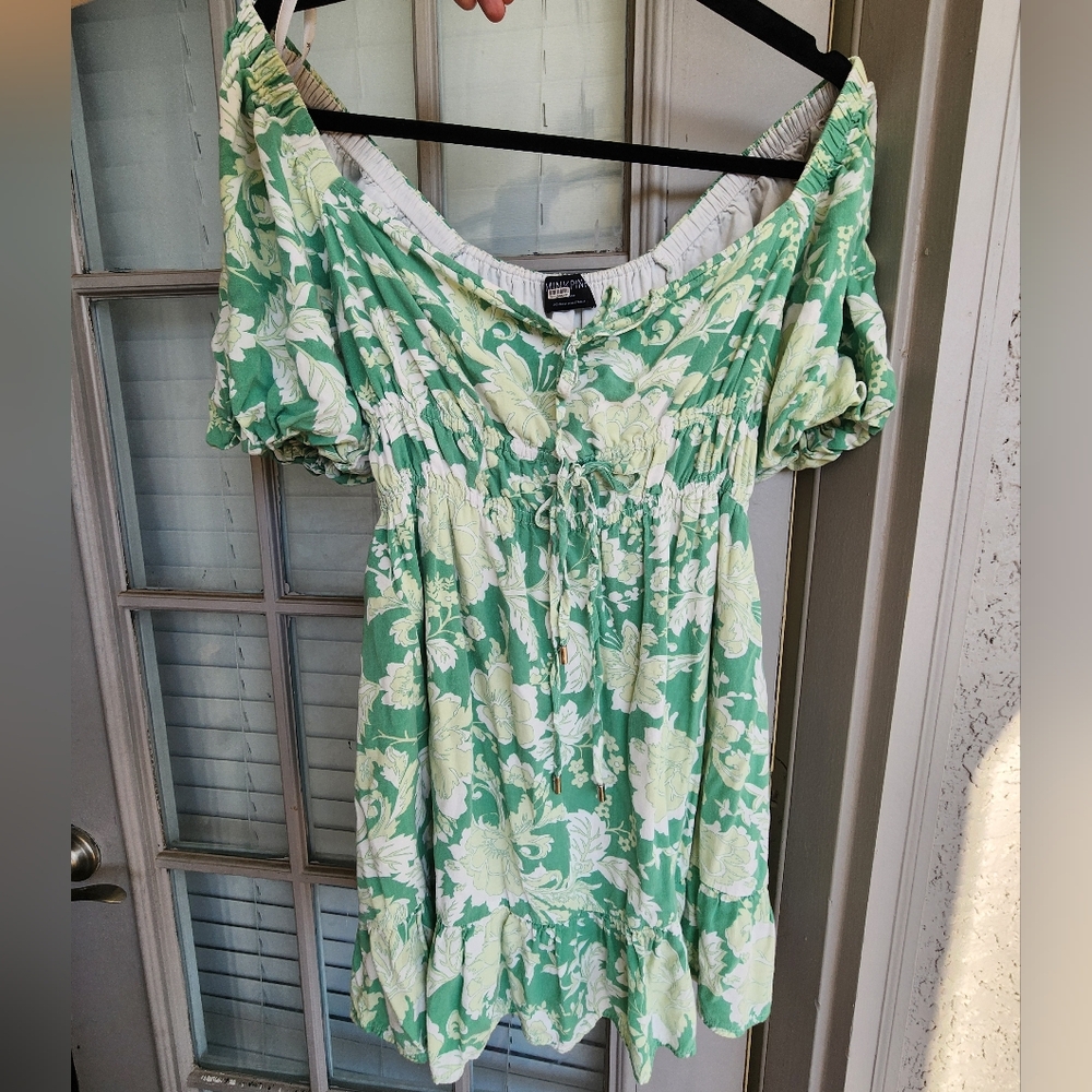 Revolve Mink Pink Green Floral Puff Sleeve Dress